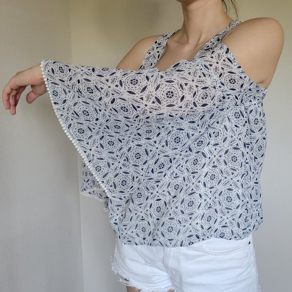 Cold Shoulder Blouse w/ Geometric White Pattern - Picture 7 of 7